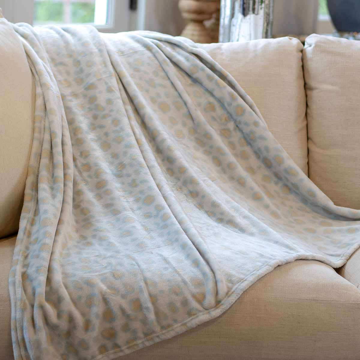 Luna Throw Vapor/Fog/Ice 50x60