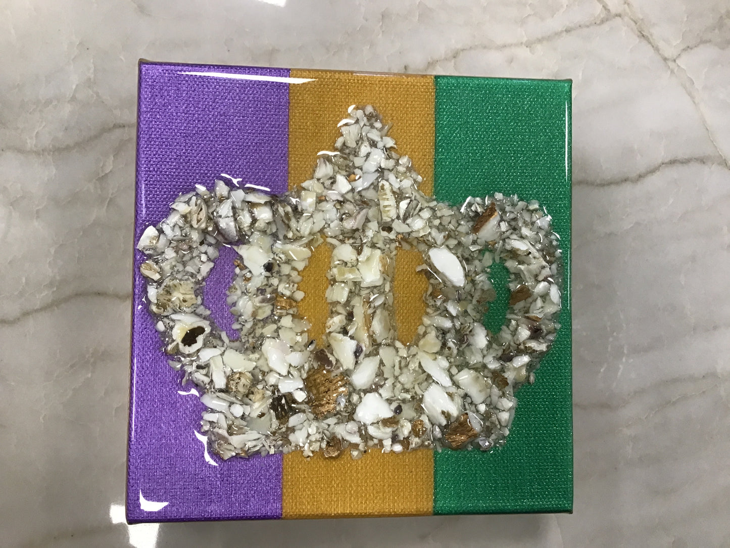 6x6 Mardi Gras Crown crushed oyster