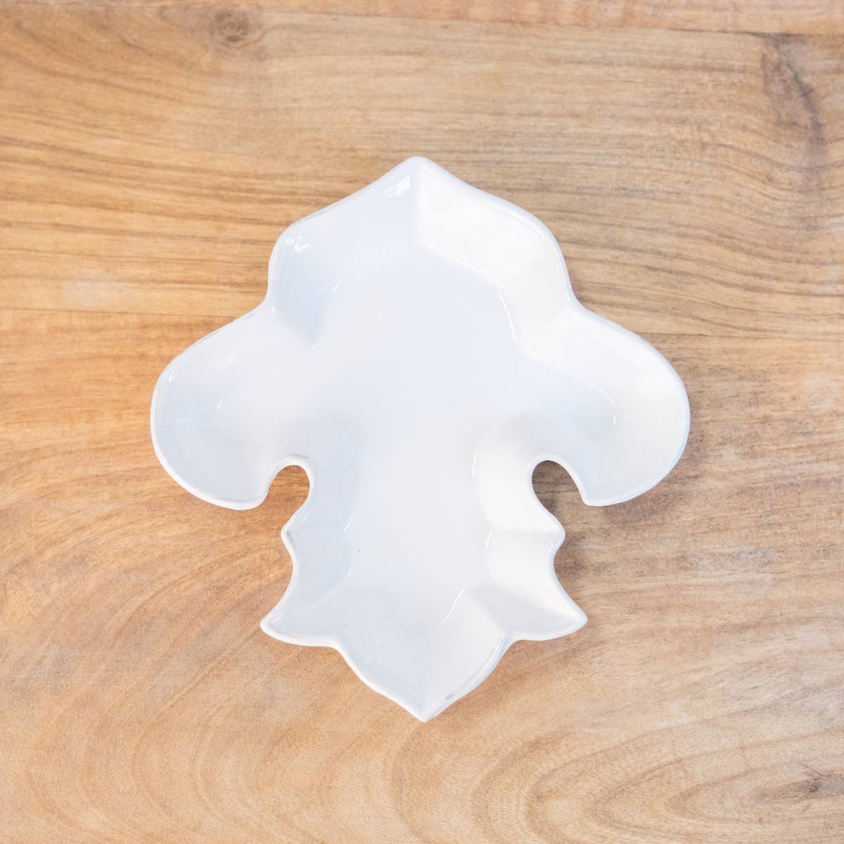 LaFleur Shaped Tidbit Dish White 6"