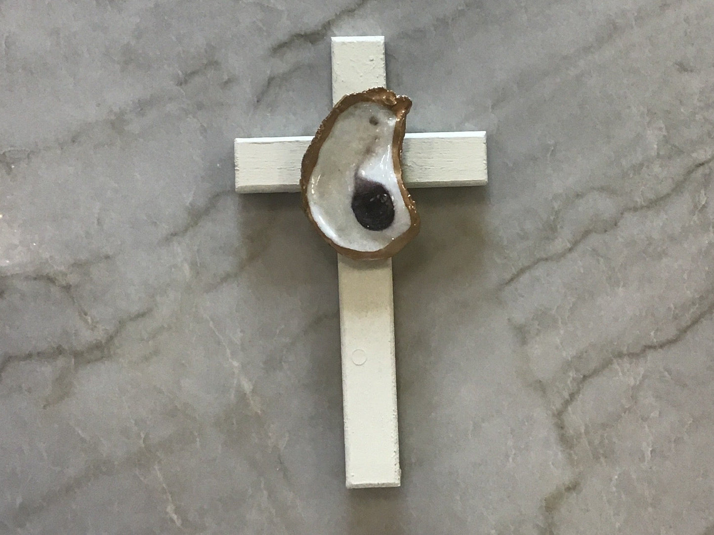 ED Wooden Cross w/ Oyster