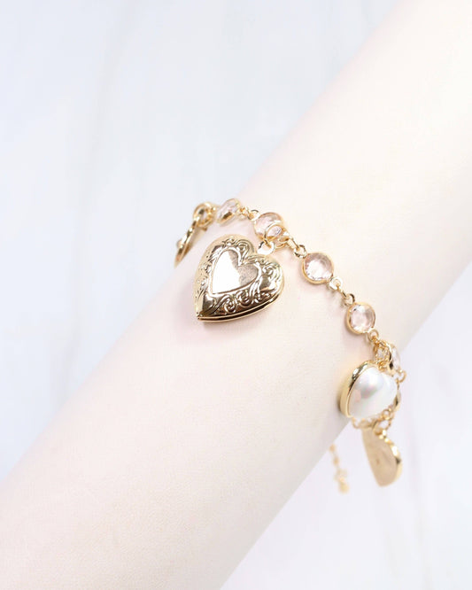 All Hearts Charm Bracelet Gold