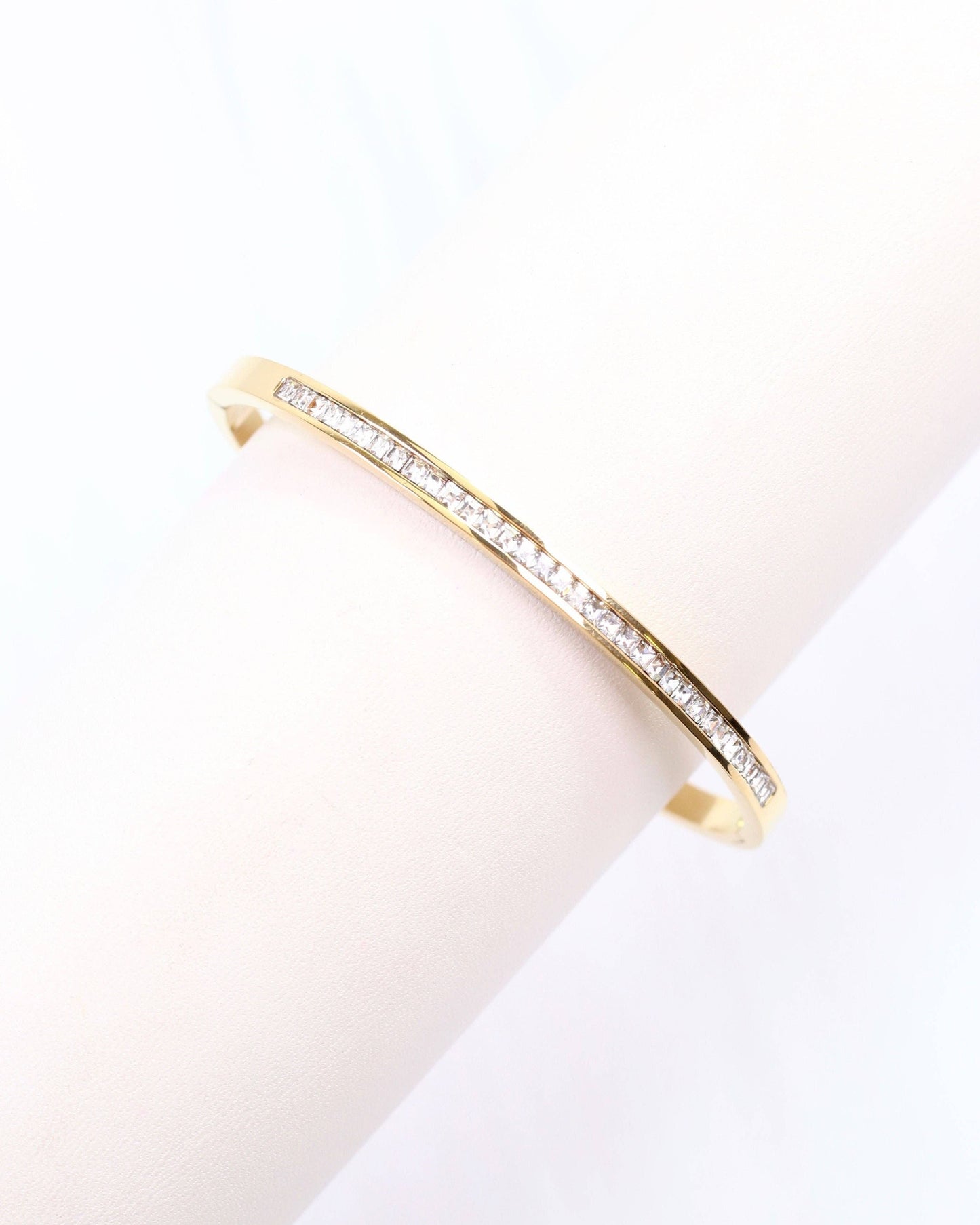 Nell Bangle Bracelet Gold