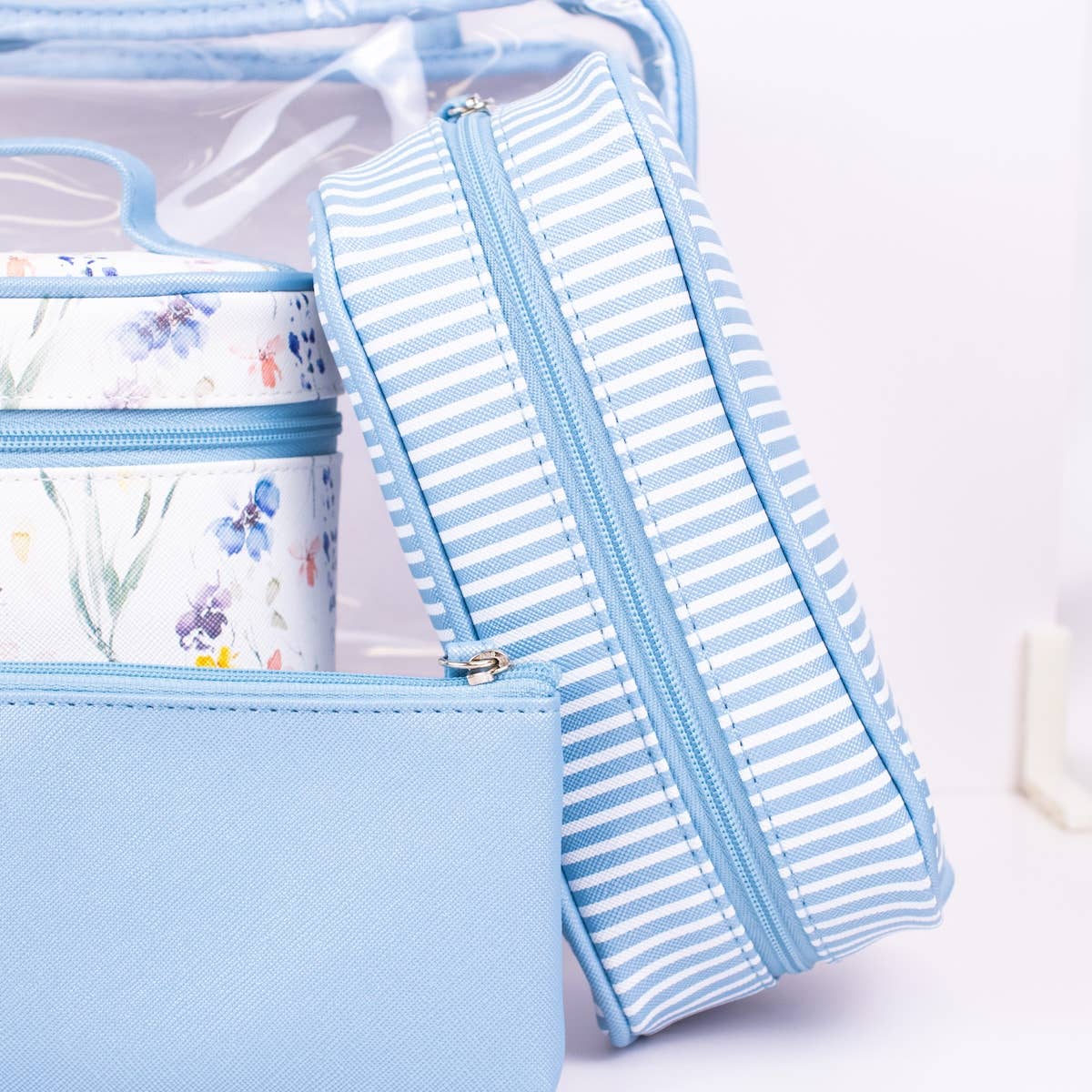 Nora Travel Gift Set   Blue/Multi 11.5x8.25x4.5 Set of 4
