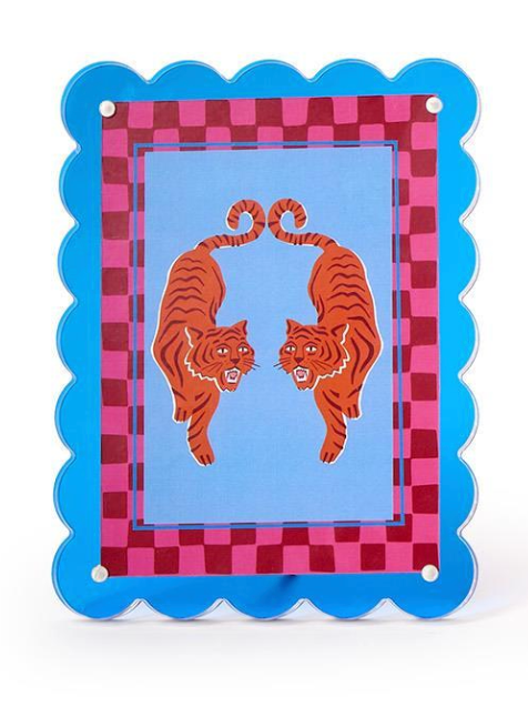 5x7 Scalloped Edge Acrylic Frame