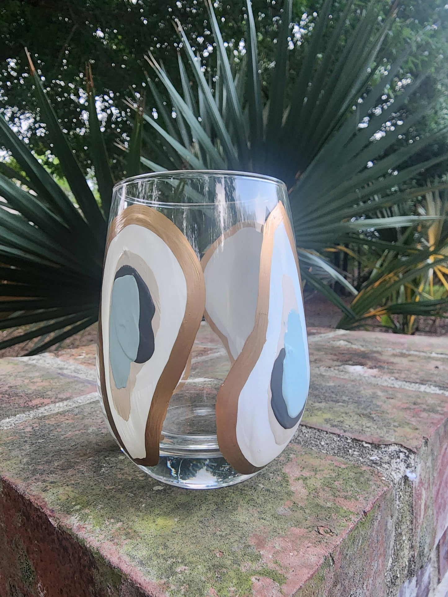 Hand-Painted Oyster Stemless Wine Glass | Beach Sand