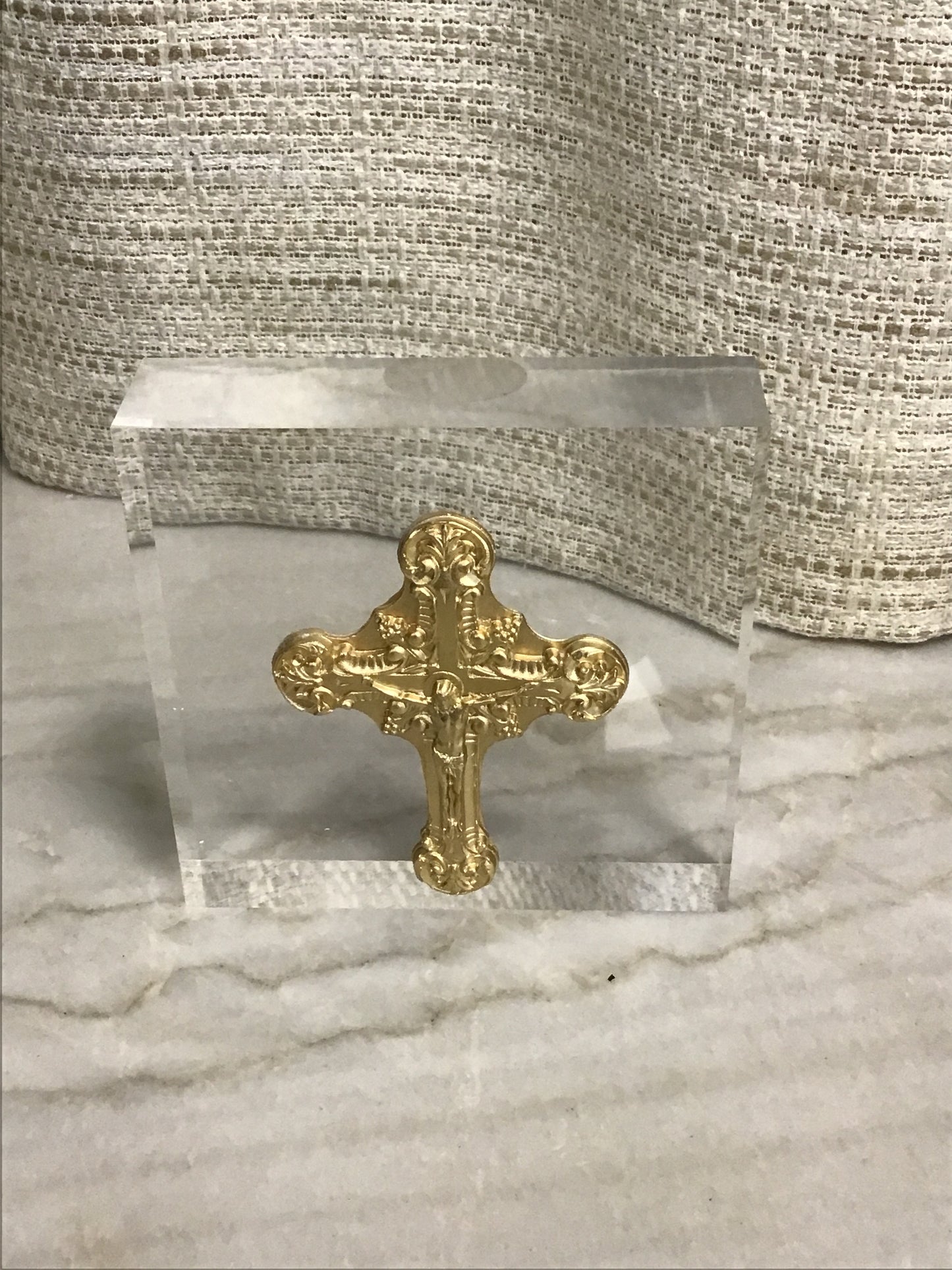 ED Elegant Cross 4x4 Acrylic